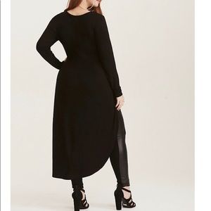 Torrid LONG SLEEVE Black Asymmetrical Knot Tunic